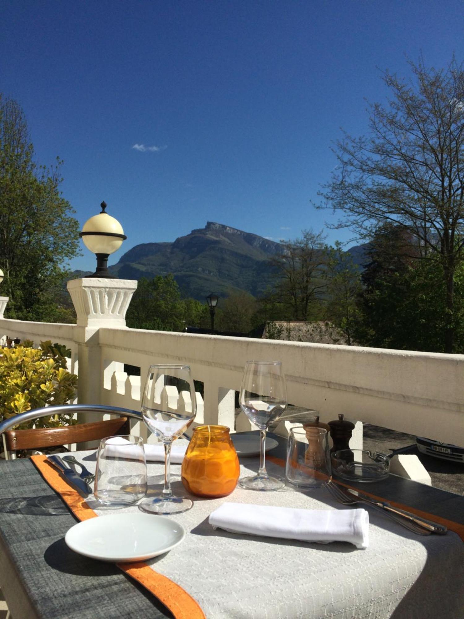 Hotel Spa & Restaurant O Pervenches Chambery Exterior photo